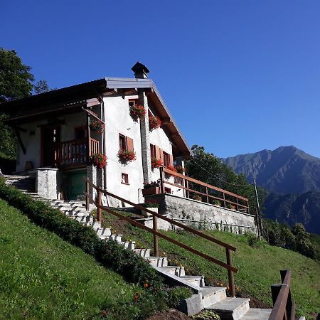 Casa All'Alpe Gaggetto B & B Anzino Exterior foto
